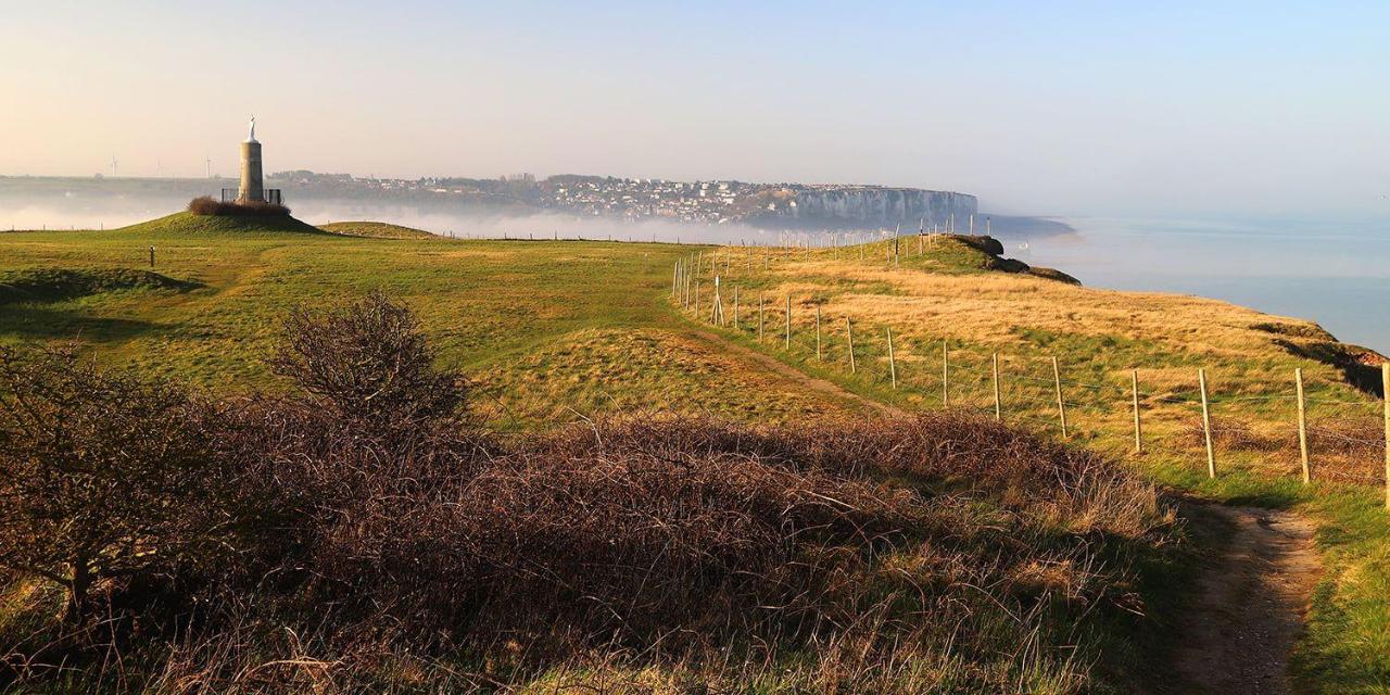 La Verriere. Les Locations Isahora C'Est Aussi Plusieurs Appart' De Standing A 2 Pas Du Chateau D'Eu, Des Falaises Du Treport, De Mers Les Bains Et Aux Portes De La Baie De Somme Eu (Seine-Maritime) Exterior photo