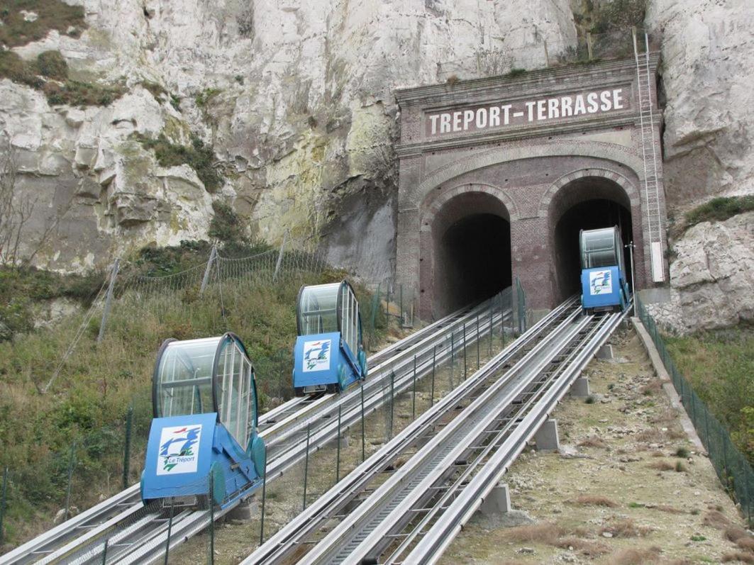 La Verriere. Les Locations Isahora C'Est Aussi Plusieurs Appart' De Standing A 2 Pas Du Chateau D'Eu, Des Falaises Du Treport, De Mers Les Bains Et Aux Portes De La Baie De Somme Eu (Seine-Maritime) Exterior photo